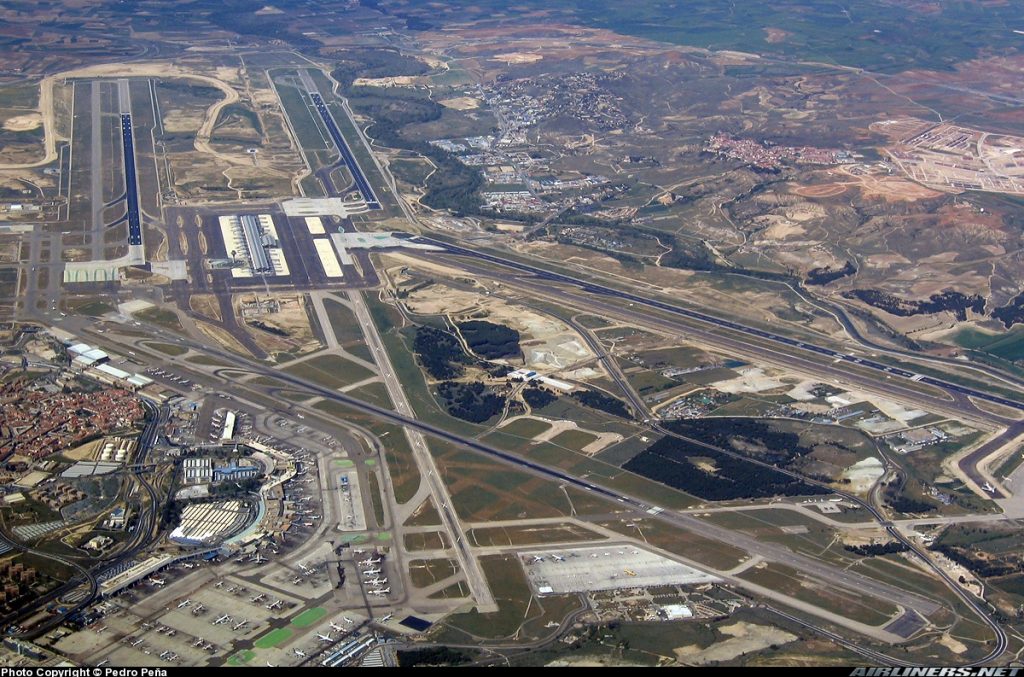 La demanda amenaza la capacidad operativa del aeropuerto de Barajas